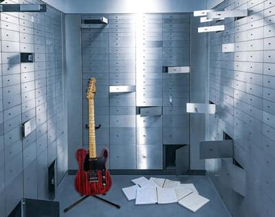 Beginners Guitar Lesson Vault Image